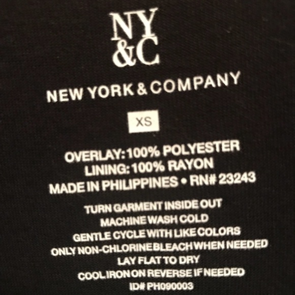 Black Woman’s Sleeveless Dress Top - Picture 3 of 3